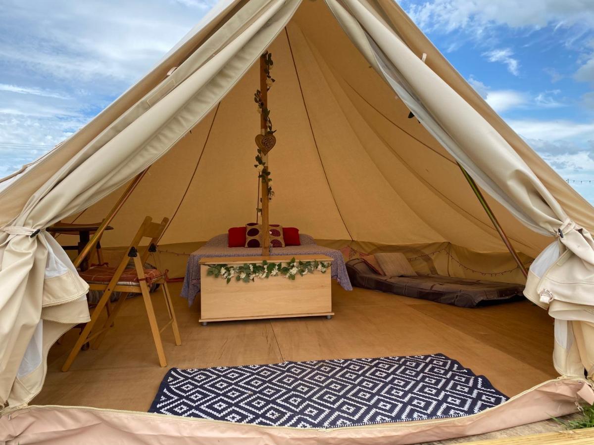 Honey Pod Farm Bell Tents Аптон-апон-Северн Экстерьер фото